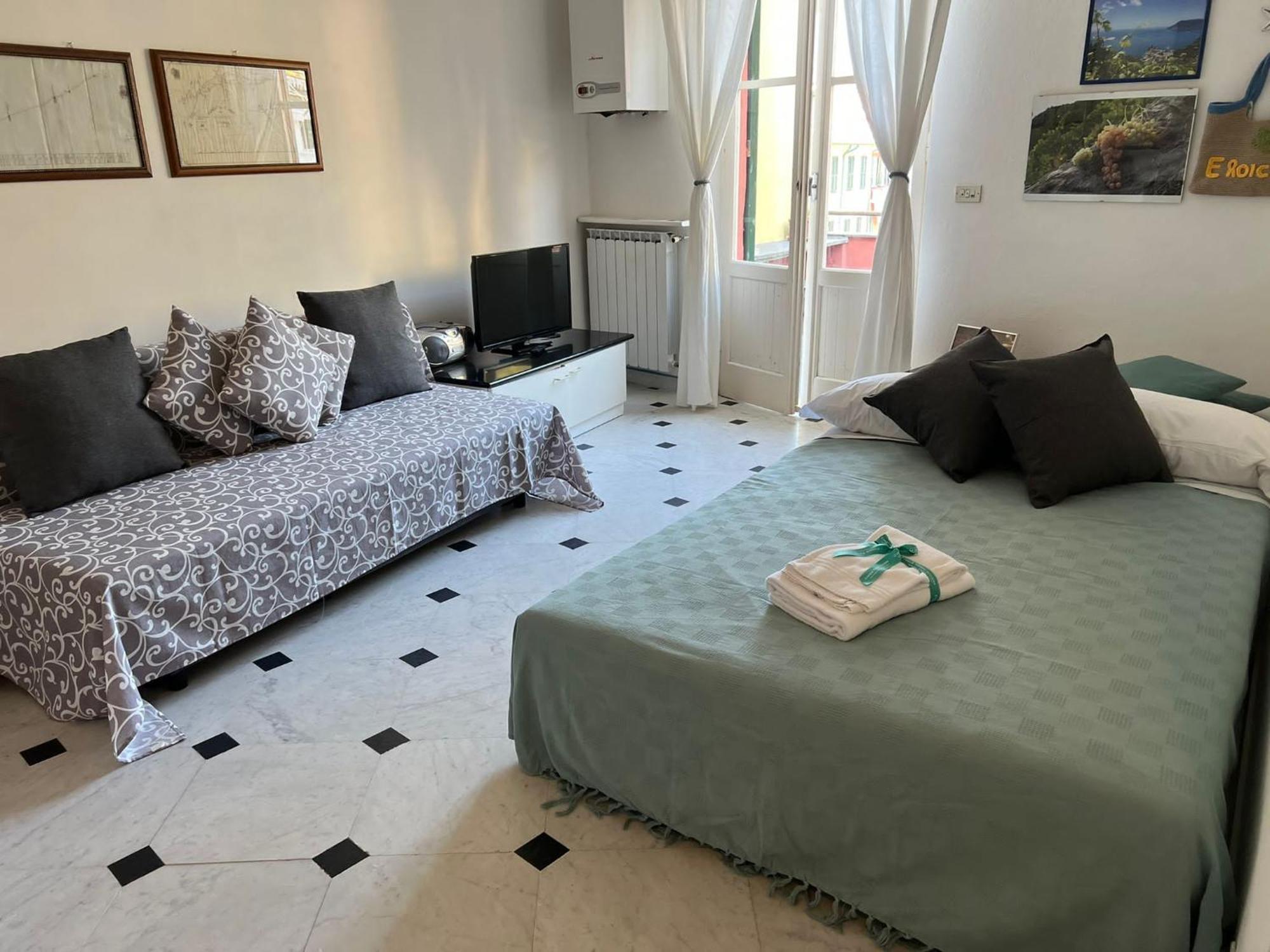 ヴェルナッツァ La Casa Di Eroico Vinoアパートホテル エクステリア 写真
